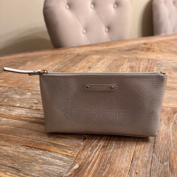 kate spade Handbags - Kate Spade ♠️ Make-up pouch